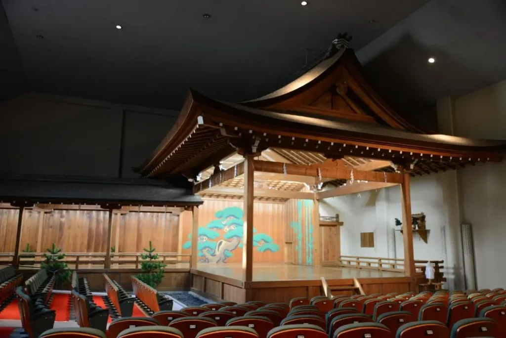 湊川神社「神能殿」