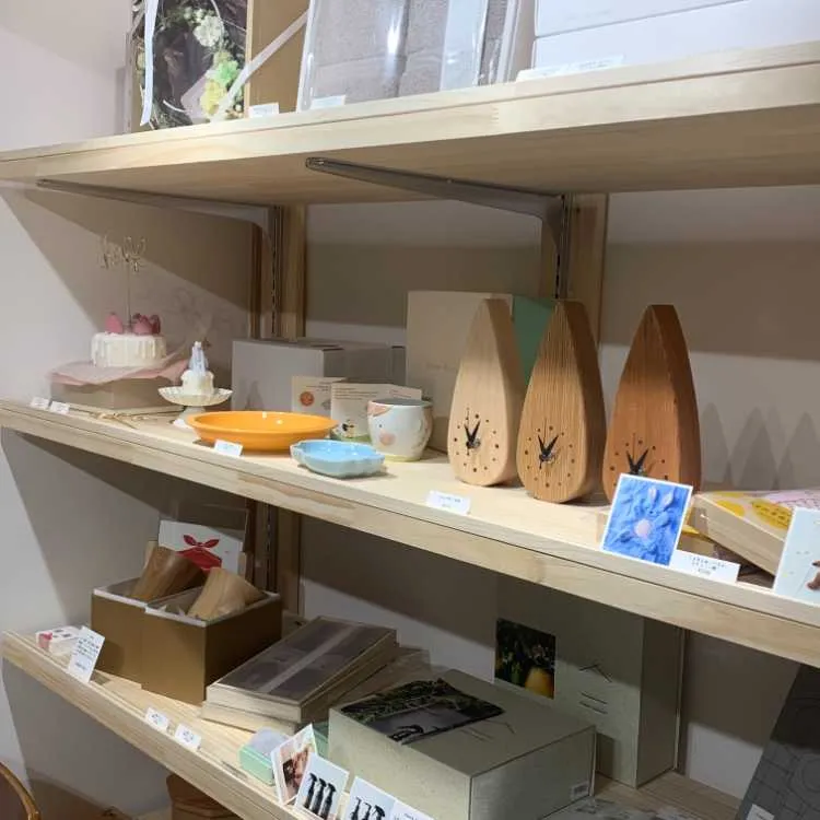 縁市-KOMINKA-に並ぶ、オンラインショップ「縁市」のギフト商品