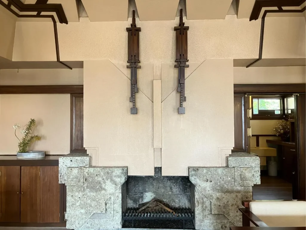 ヨドコウ迎賓館 4階食堂暖炉