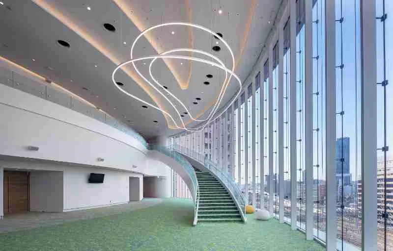 JPタワー大阪6階の「SkyシアターMBS」ロビー