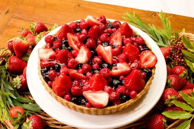 キルフェボン　グランフロント大阪店の赤いフルーツのタルト