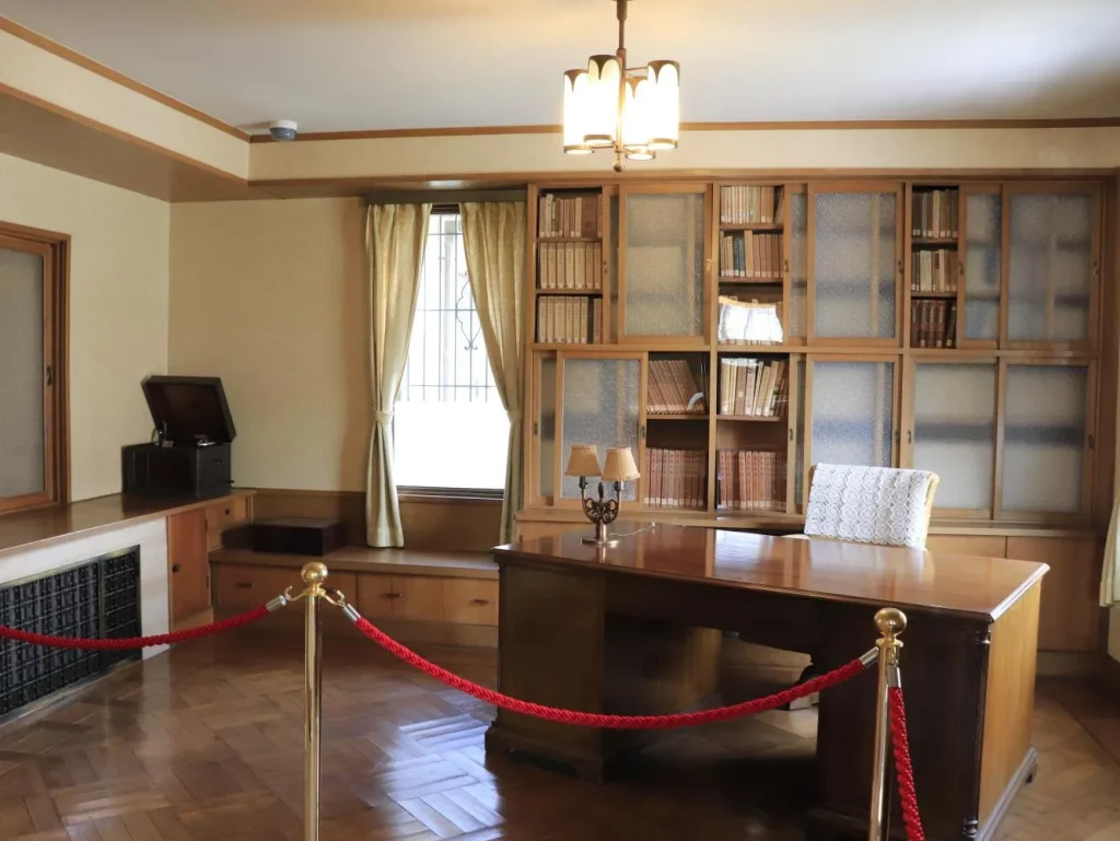 小林一三記念館　一三の書斎