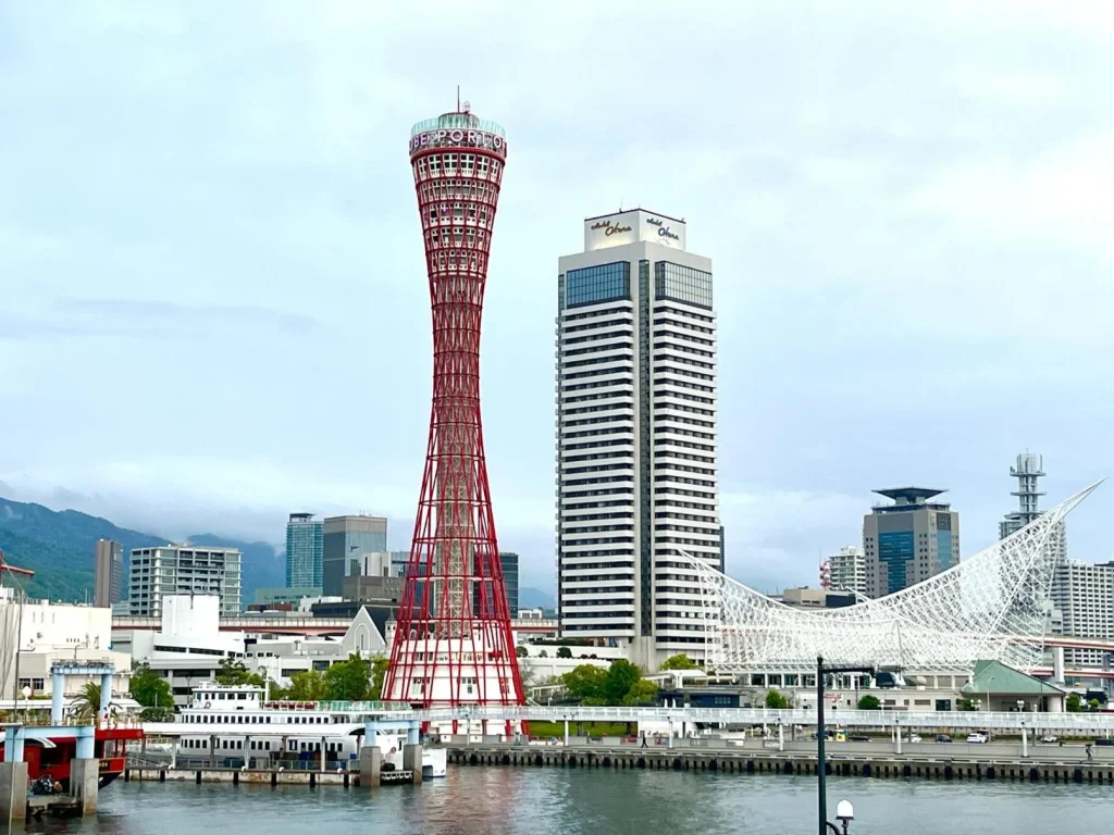 神戸ポートタワー　全景