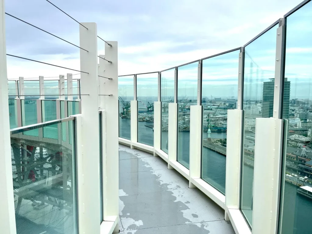 神戸ポートタワー　屋上デッキ