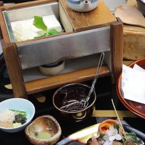 河原町 梅むらの湯豆腐御膳ランチ