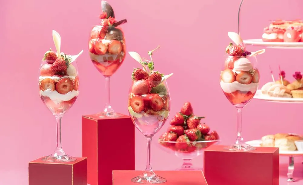 グランドプリンスホテル大阪ベイのいちごパフェ