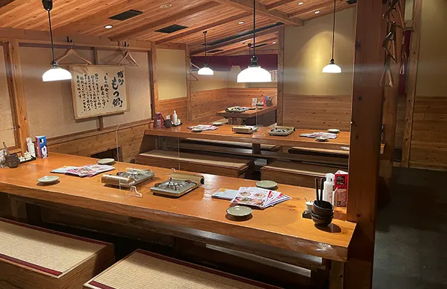 もつ鍋やまやの店内