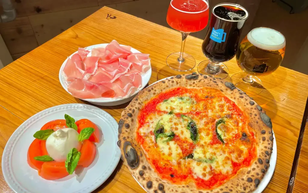 CRAFT BEER MARKET 梅田の料理とクラフトビール