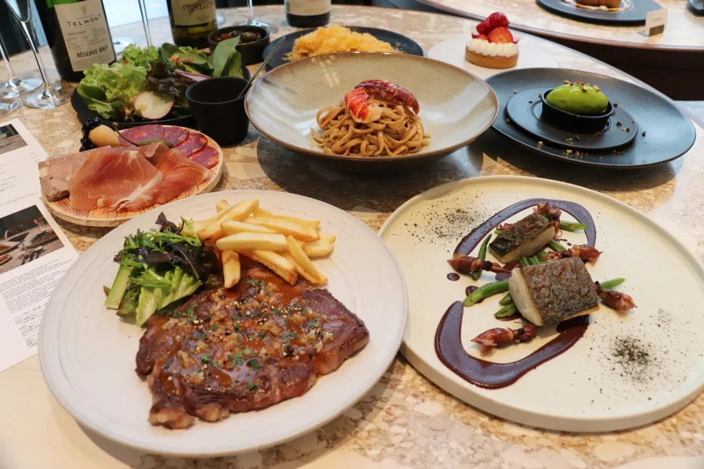 グラングリーン大阪　グランレスパイア