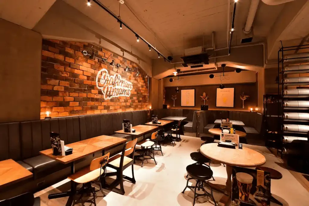 CRAFTMAN UMAMIのシックな内観