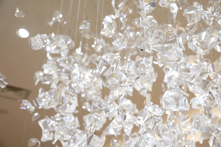 宝塚大劇場リニューアルで登場したアートワーク