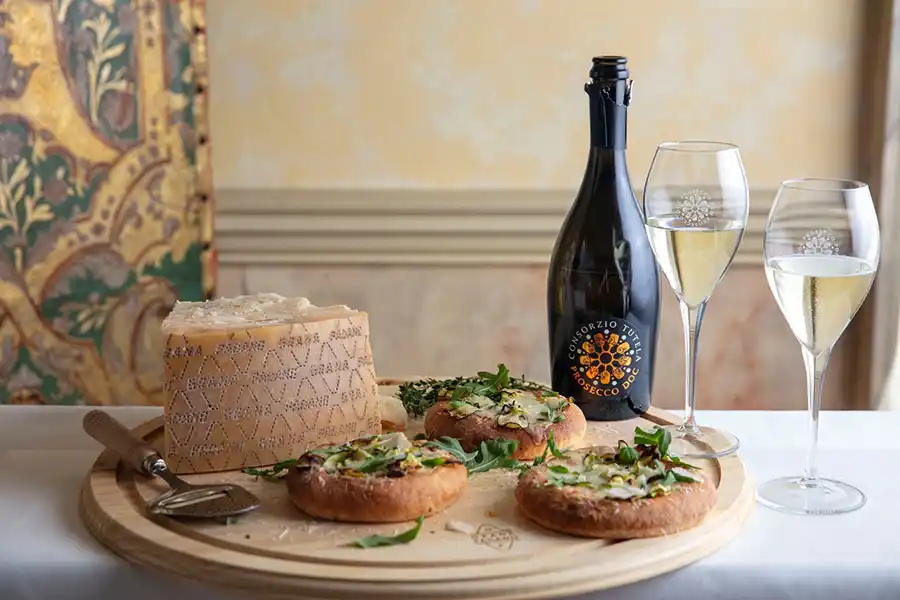 プロセッコと軽食