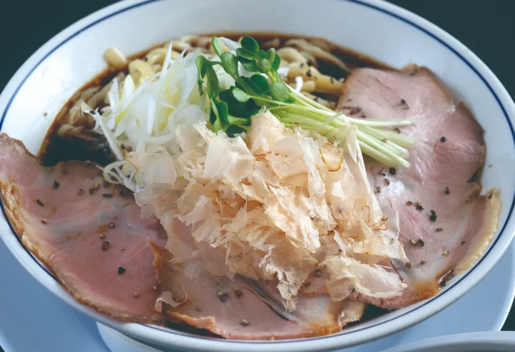 らーめん鱗　溜まり醤油らーめん