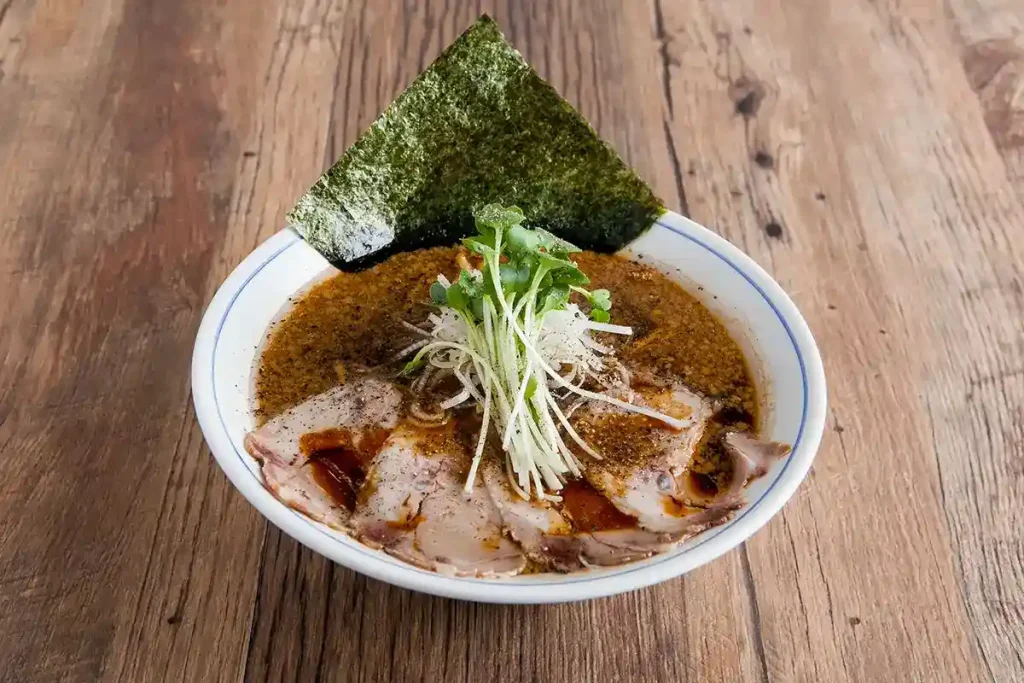 麵やマルショウ江坂店　醤油らーめん２