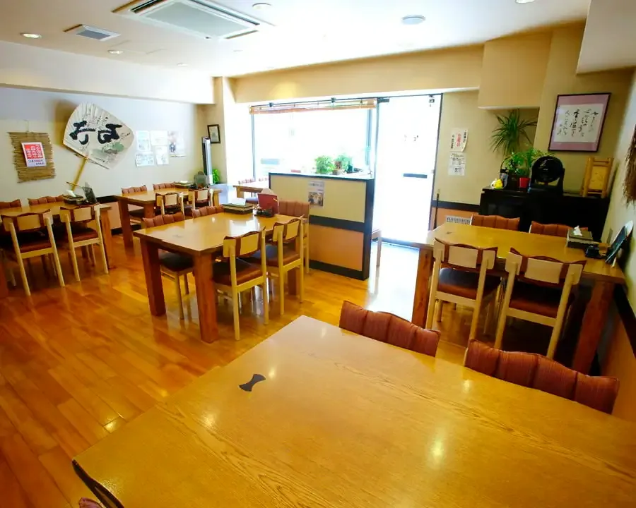 手打ちうどん紅葉庵　内観