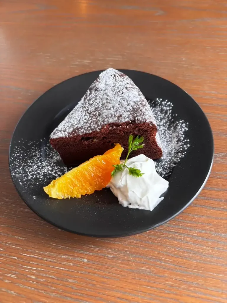 Café&Bal Magis（カフェアンドバル マジス）　チョコレートケーキ