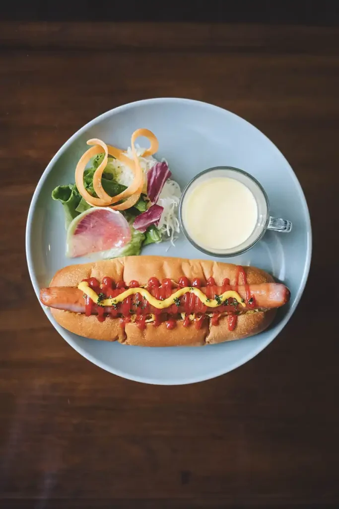 カフェエデン江坂店　ホットドッグ