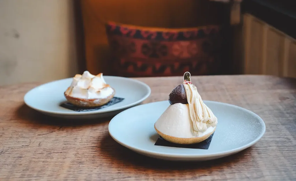 カフェエデン江坂店　メレンゲタルト　モンブラン　メイン