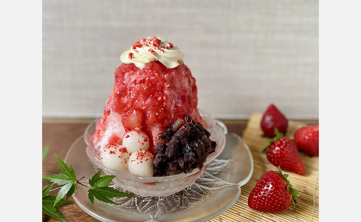 新作かき氷「生いちごと練乳のあんみつ氷とろり仕立て」を6月19日から販売