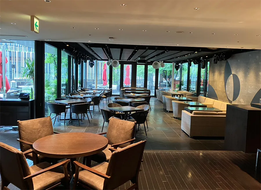 XEX WEST（ゼックスウエスト）の内観