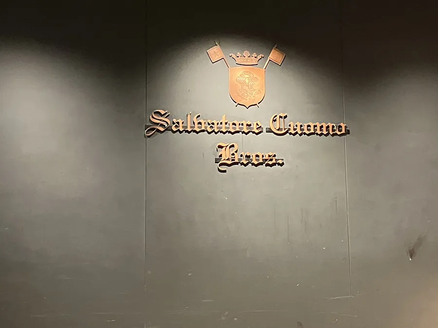 XEX WEST（ゼックスウエスト）のSalvatore Cuomo Bros.（サルヴァトーレ クオモ ブロス）ロゴ