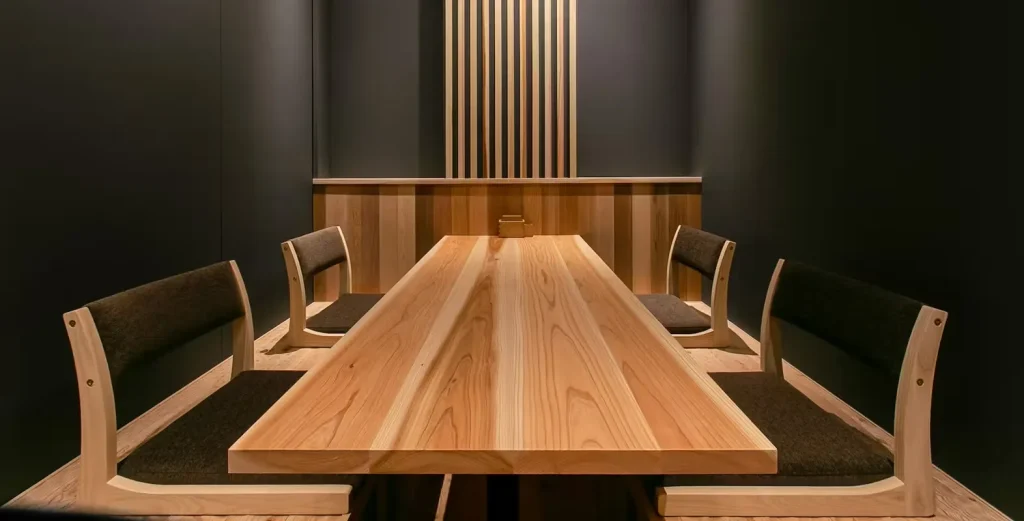 江坂の鍋料理つがい　内観