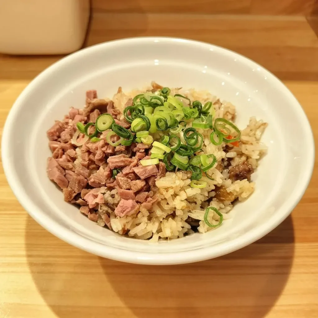 ラム白湯専門店　羊羊羊　　炊き込みご飯