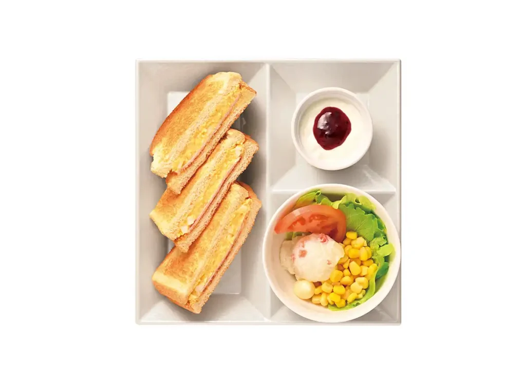 阪急三番街　カフェ・ド・クリエ　トーストサンドモーニング　ハムタマゴ