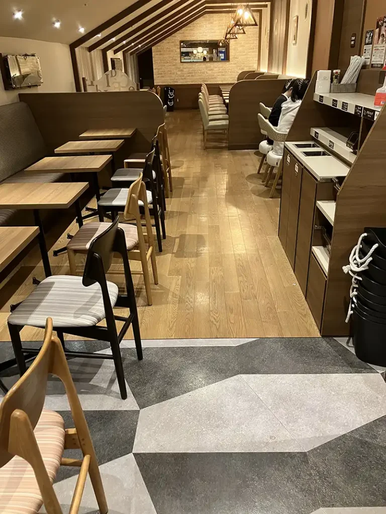 阪急三番街　カフェ・ド・クリエ　阪急三番街店