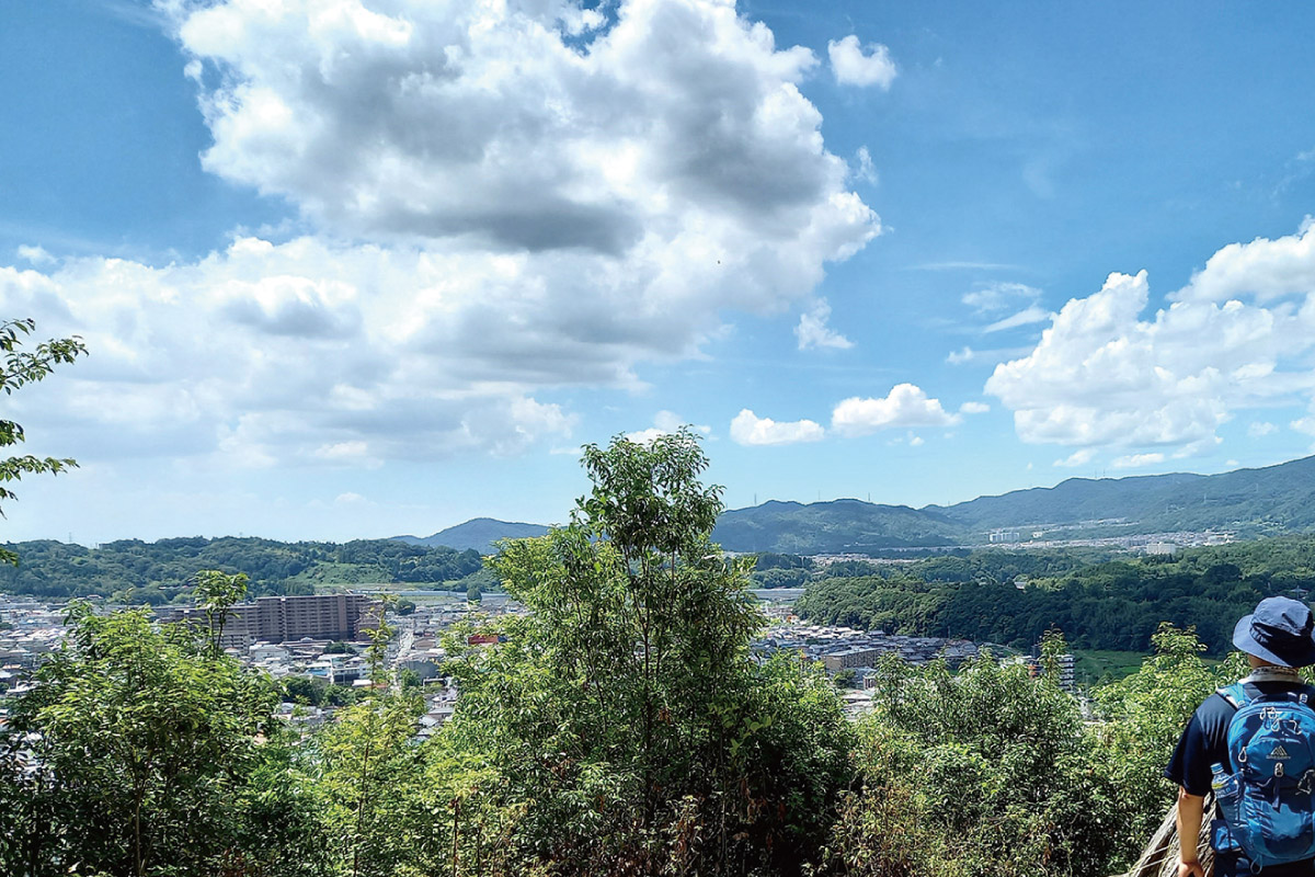 のせでん秋晴れハイキング 9月13日（土）開催！戦国時代の足軽の気分で山城の細道を歩く「山下城址・しらかば公園・旧山下道コース」