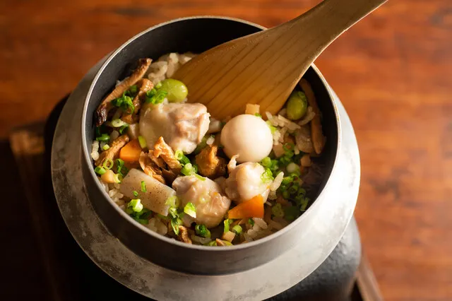 やきとりの扇屋　江坂店　とり五目釜めし