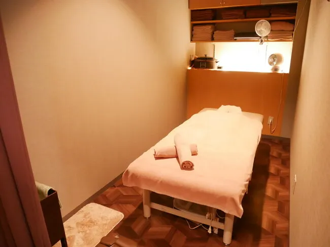 ティヨール カリーノ江坂店 内観