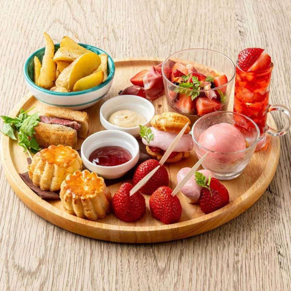 itオーブンのいちごアフタヌーンティー