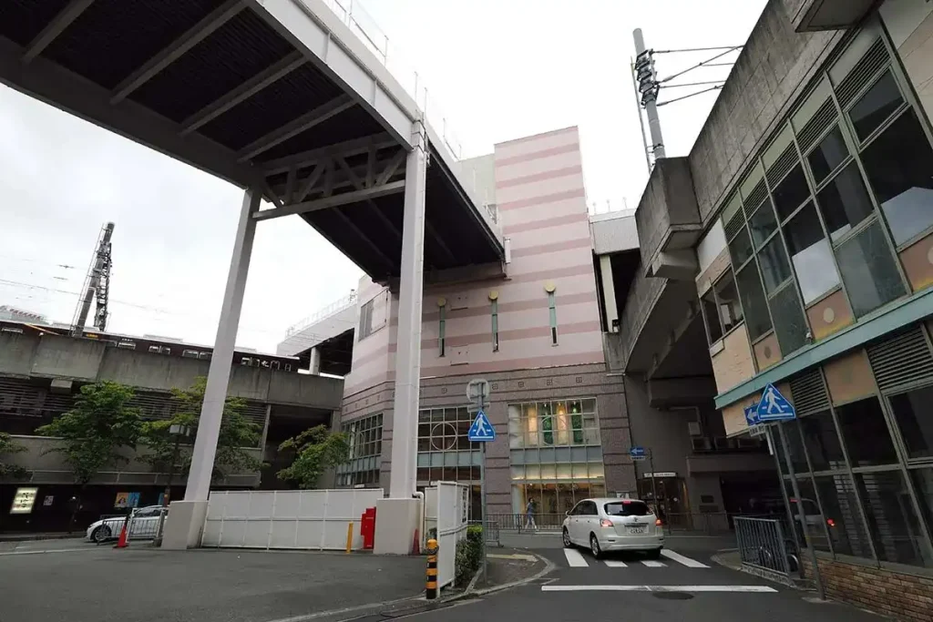 阪急とのせでん　線路合流する付近