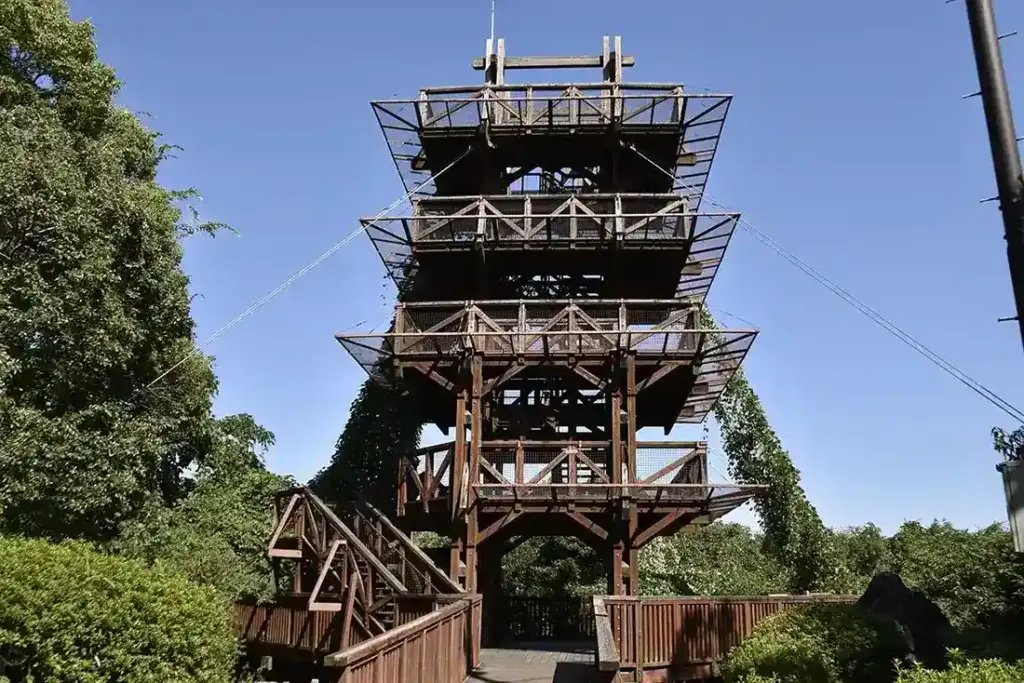 万博記念公園　展望タワー