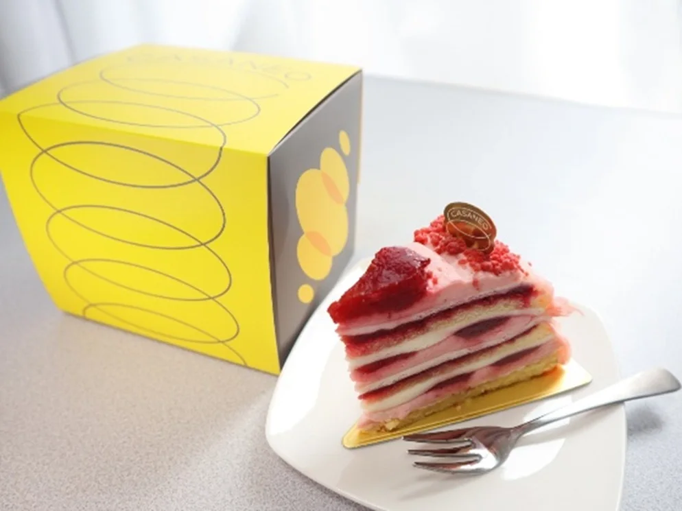 casaneo ミルクリーム　ごろごろ果肉のベリーベリー