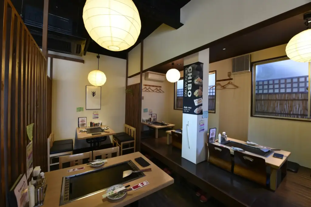 千房 江坂店　内観