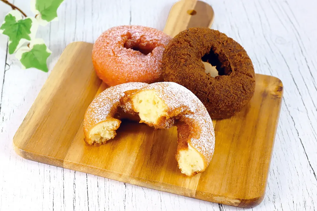 不二家「ミルキー」風味のドーナツ専門店「ペコちゃんmilkyドーナツ」 イオンモール大阪ドームシティ店オープン