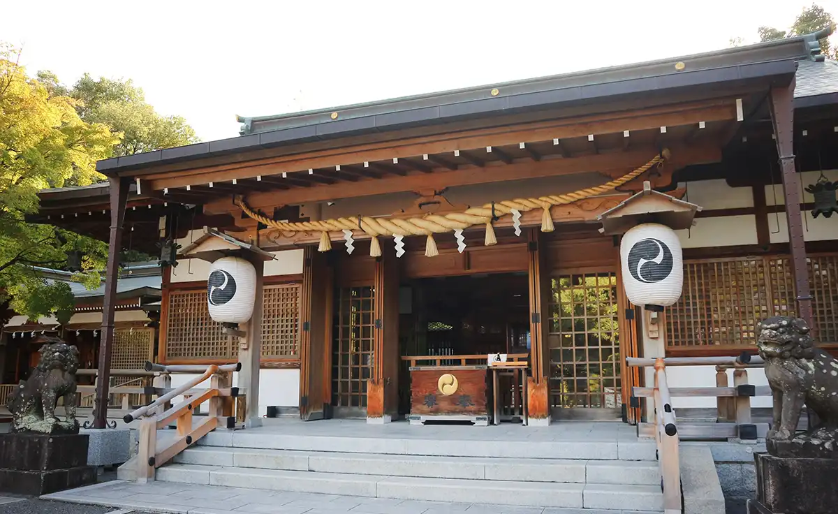 大阪・吹田の「伊射奈岐神社（いざなぎじんじゃ）」。町の歴史を見守ってきた緑美しき古社へ