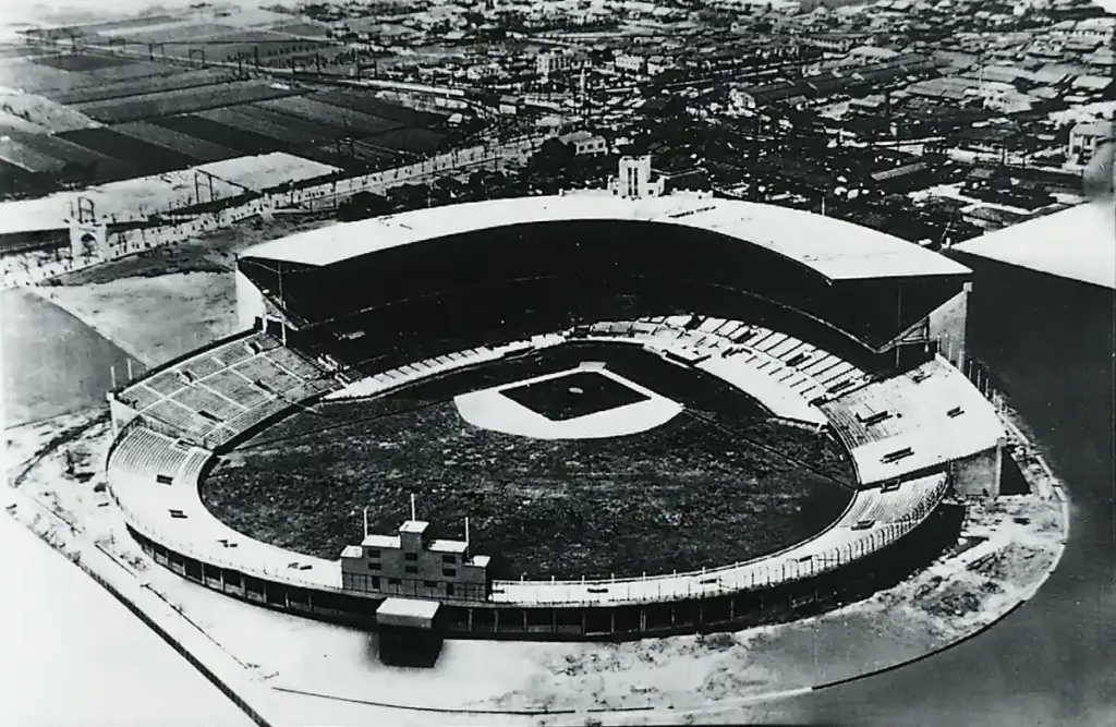 写真で見る関西のいま、むかし　第2回　西宮北口駅　阪急西宮スタジアム