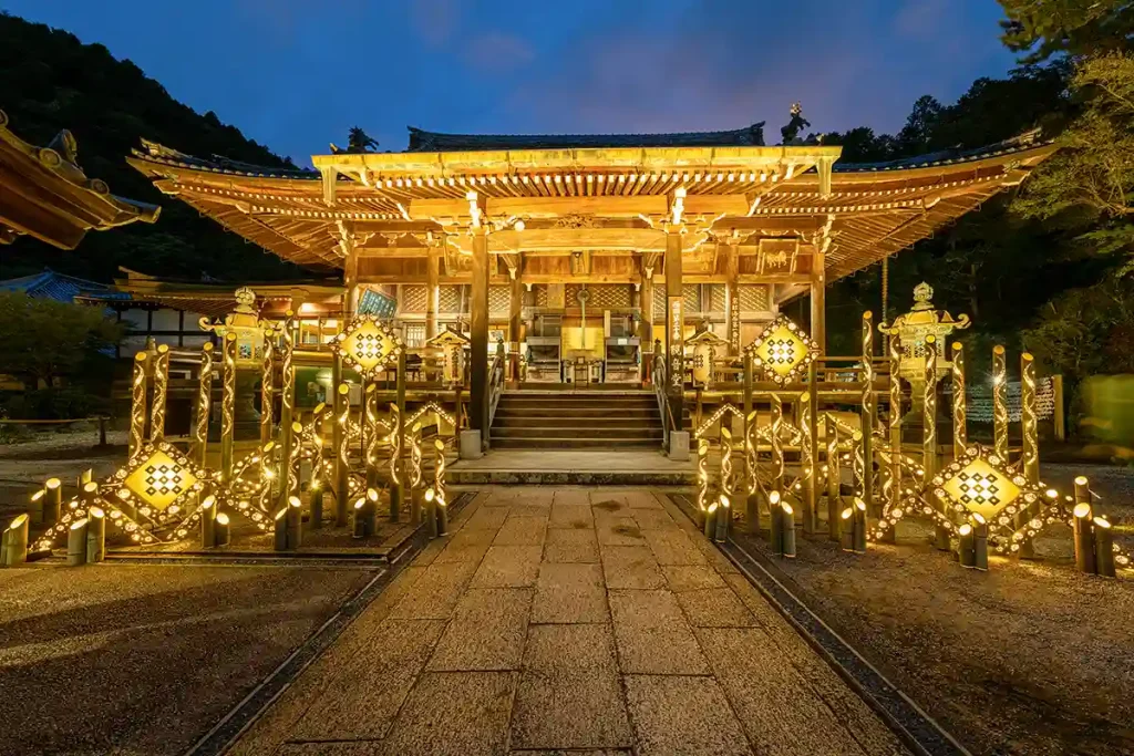 京都西山地区で竹灯籠によるライトアップ！2025年11月30日まで | TOKK