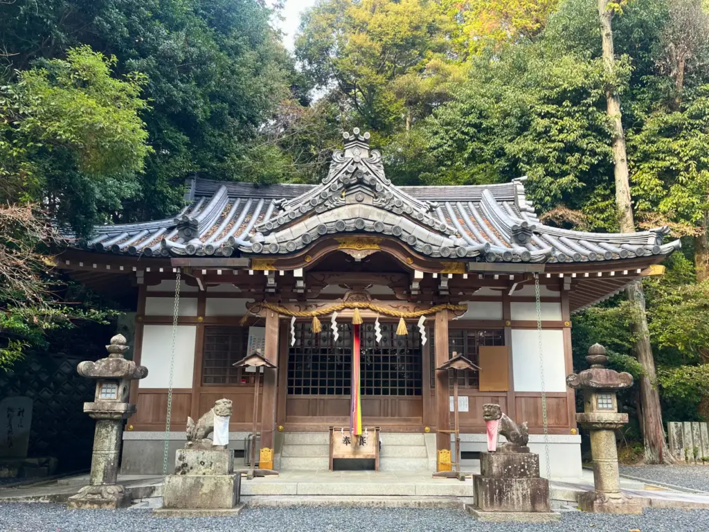 阿為神社の本社