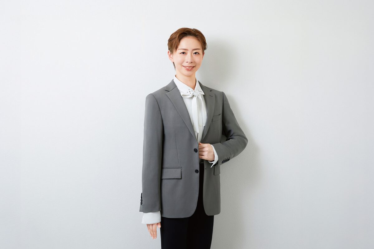 2026年阪急阪神 初詣ポスターモデルを務めた千隼 悠（ちはや ゆう）さんにインタビュー。「お客様の心に残る男役に」