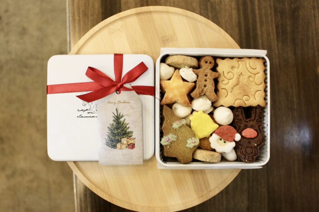 cafe-de-narion クッキー缶クリスマス