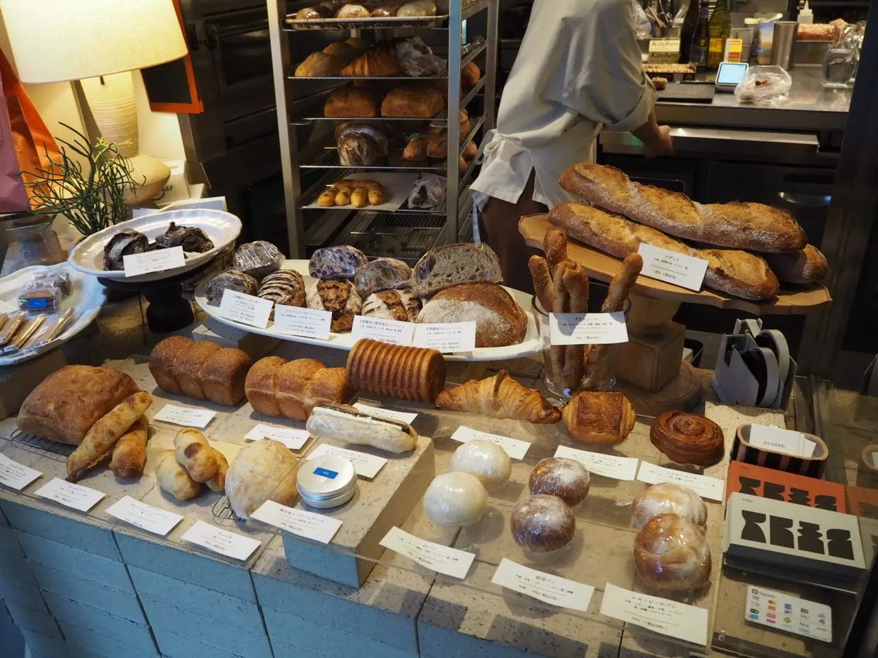 【食べログ立ち飲み百名店】プレ（PRÉS）のおすすめパンとアクセスを徹底解説！