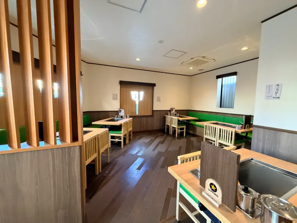 「お好み鉄板 武庫之荘」の店内広め