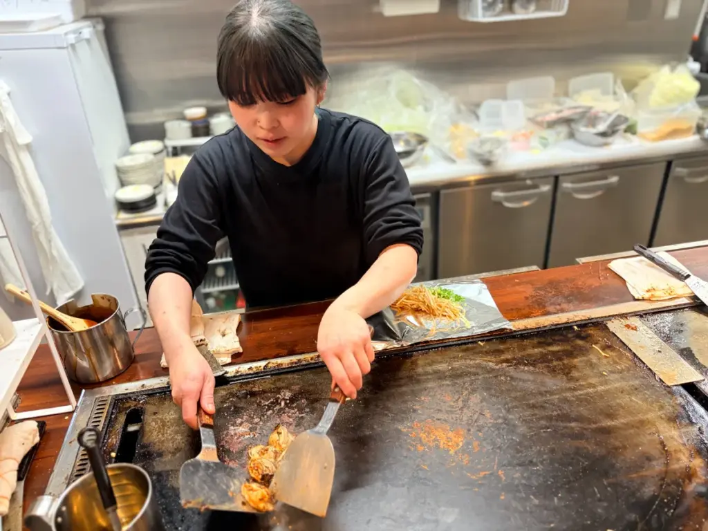 「お好み鉄板 武庫之荘」の店主