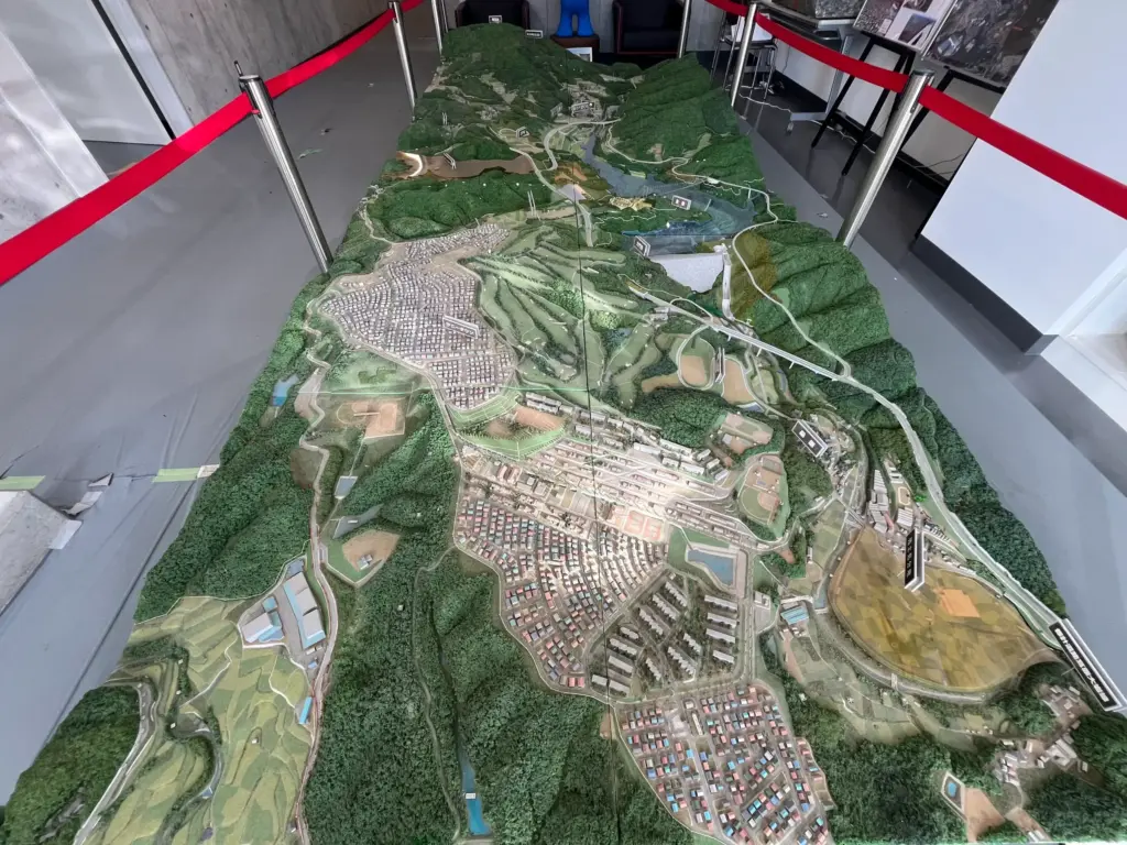 安威川ダム管理事務所の模型