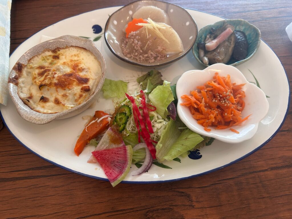 森カフェ　ランチ