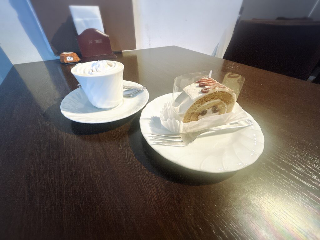 アザレア　ケーキ